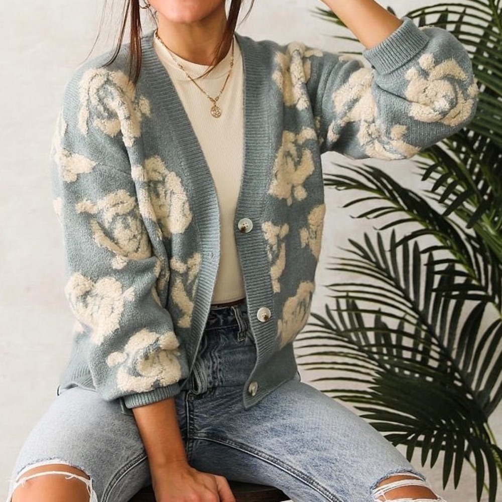 Floral Knit Cardigan Women's Cozy Button Up Rose Pattern Sweater Medium